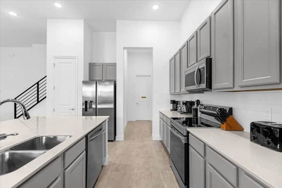 15 Bedrooms/15 Bathrooms/ Paradiso Grande (6313SS)