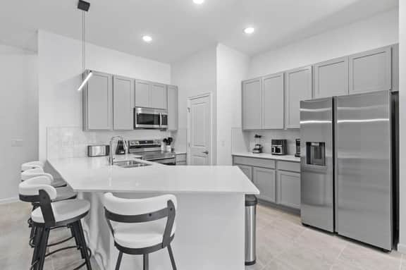 5 Bedrooms/5 Bathrooms/ Paradiso Grande (10424 ET)