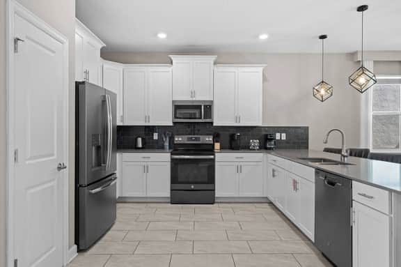 9 Bedroom/ 5 Bathroom Storey Lake (4540 TB)