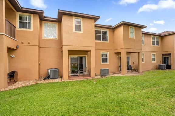 4 Bedrooms/ 3 Bathrooms/ Regal Palms (814 CA)