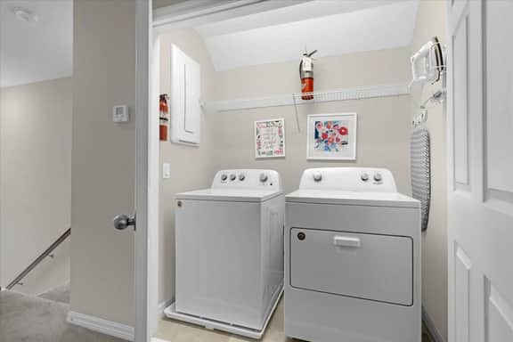 4 Bedrooms / 4.5 Bathrooms / Solara (1568 CP)