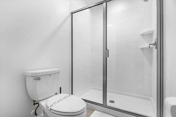 8 Bedroom/ 5 Bathroom Storey Lake (2928 PL)