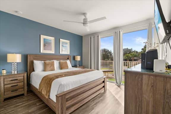 3 Bedrooms/ 3 Bathrooms/ The Retreat (1517RC)