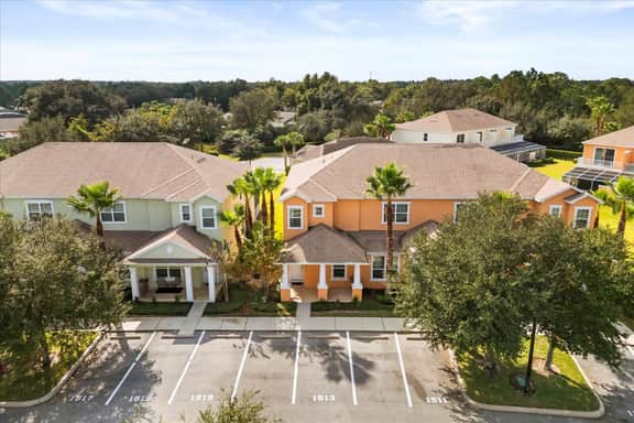 3 Bedrooms/ 3 Bathrooms/ The Retreat (1517RC)