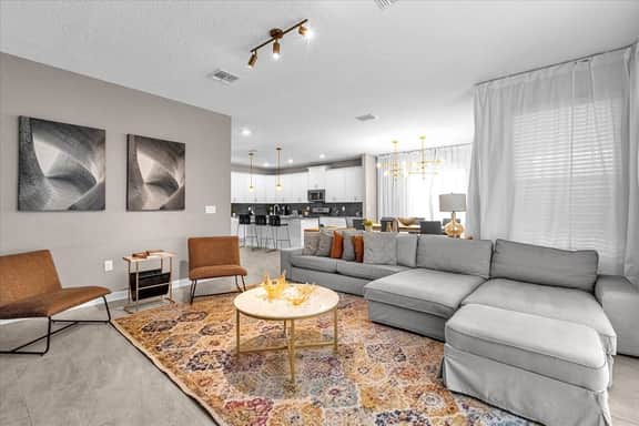 6 Bedrooms/ 5 Bathrooms/ Storey Lake (2809 BD)