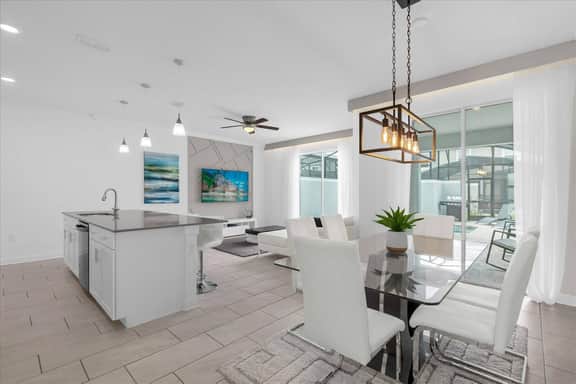 4 Bedrooms/ 3 Bathrooms/ Storey Lake (2949 SS)