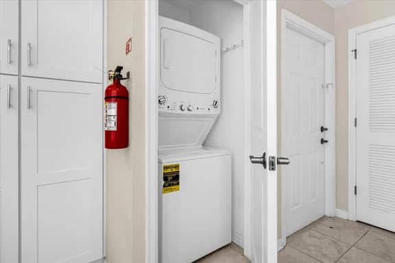 3 Bedrooms/ 2 Bathrooms/ Storey Lake (3111-101PC)