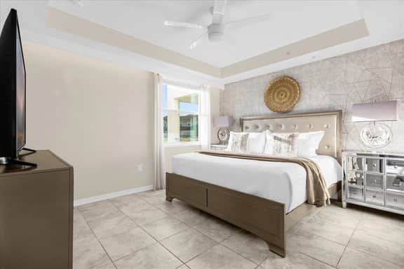 3 Bedrooms/ 2 Bathrooms/ Storey Lake (3111-101PC)