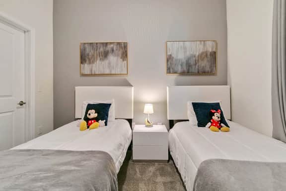 2 Bedrooms / 2 Bathrooms / Storey Lake (3120-403 PC)