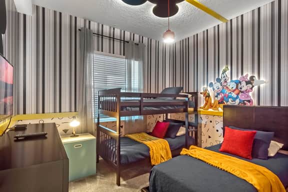 2 Bedrooms / 2 Bathrooms / Storey Lake (3150-404 PC)