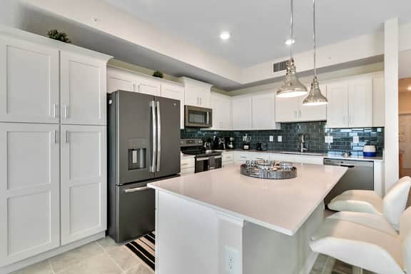 2 Bedrooms / 2 Bathrooms / Storey Lake (3131-303 PC)