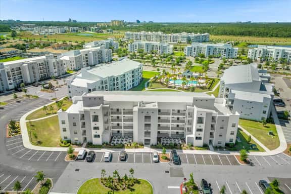 2 Bedrooms/ 2 Bathrooms/ Storey Lake (3150-103 PC)