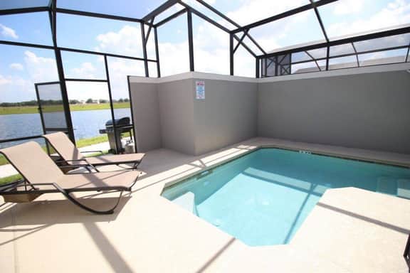 5 Bedrooms/ 4 Bathrooms/ Storey Lake (3131 PP)