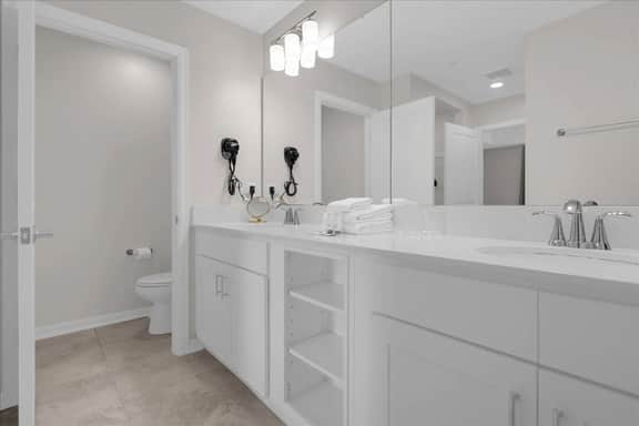 2 Bedrooms / 2 Bathrooms / Storey Lake (3150-205)