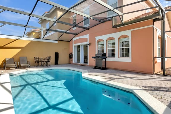 4 Bedrooms / 3 Bathrooms / Terra Verde (4725 VB)