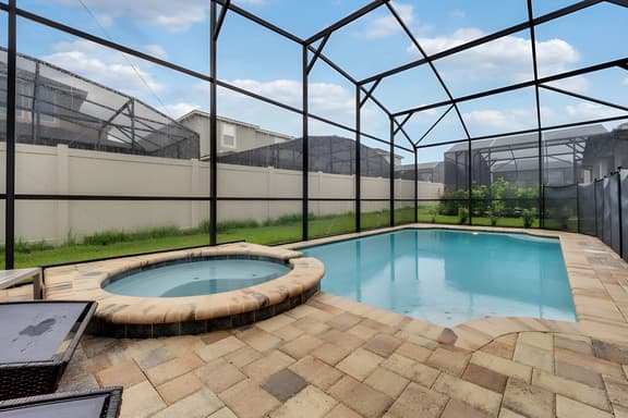9 Bedrooms / 6.5 Bathrooms / Solara (9028 FK)