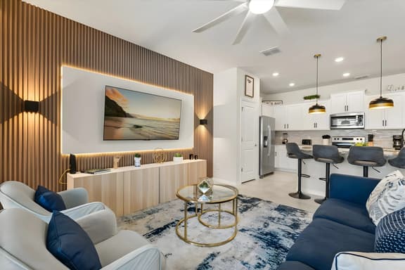 5 Bedrooms/4.5 Bathrooms/ Windsor Island (230 JW)