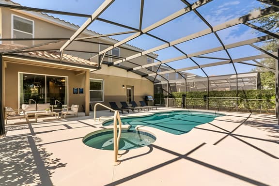 6 Bedrooms / 5.5 Bathrooms / Solterra (5278WW)