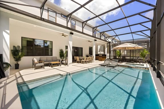 15 Bedrooms / 16.5 Bathrooms / Sonoma (4171SB)