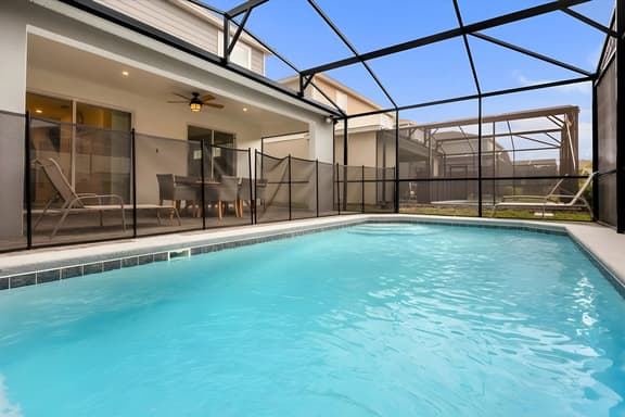 5 Bedroom/ 5.5 Bathroom Windsor Island (1880 SD)