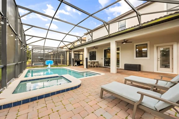 9 Bedrooms/ 5 Bathrooms/ Champions Gate (1493 RF)