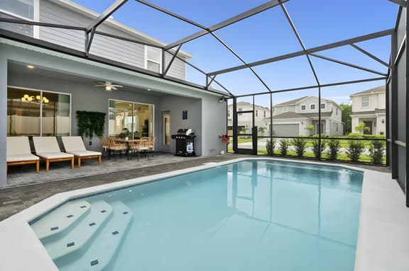 5 Bedrooms/ 5.5 Bathrooms/ Windsor Island (1906SD)
