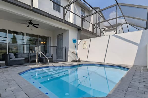 4 Bedrooms/ 4 Bathrooms/ Festival Resort (290 CD)
