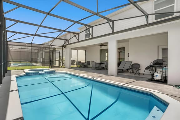 8 Bedroom/ 6 Bathroom/ Windsor Island (2070LC)