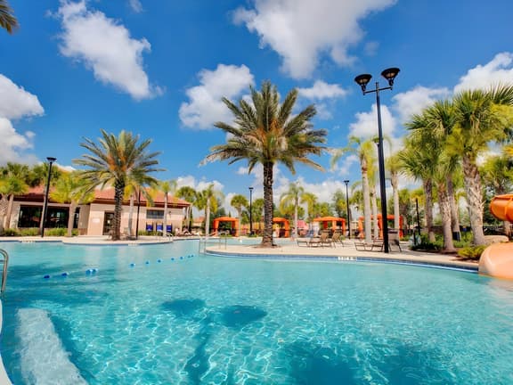 5 Bedrooms/ 4.5 Bathrooms/ Solterra (7136 OL)
