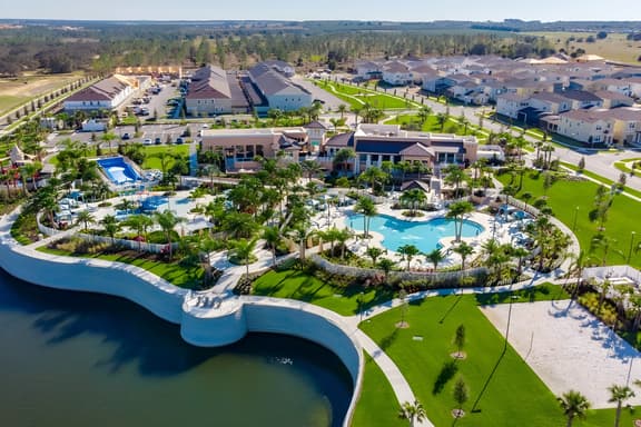 6 Bedrooms/ 4.5 Bathrooms/ Solara (2059TP)