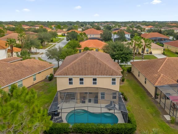 7 Bedrooms/ 5 Bathrooms/ Solterra (4035 OL)