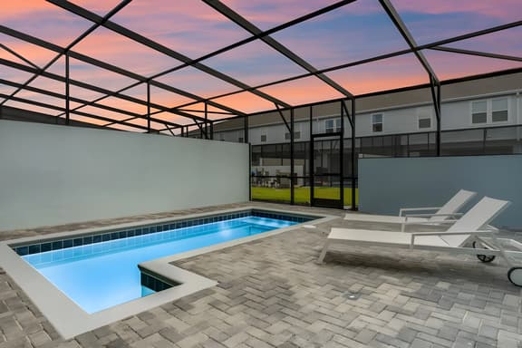 5 Bedrooms/4.5 Bathrooms/Windsor Island(1330LT)
