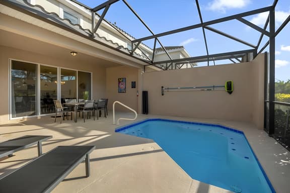4 Bedrooms/ 3.5 Bathrooms/ Solterra (4683 TD)