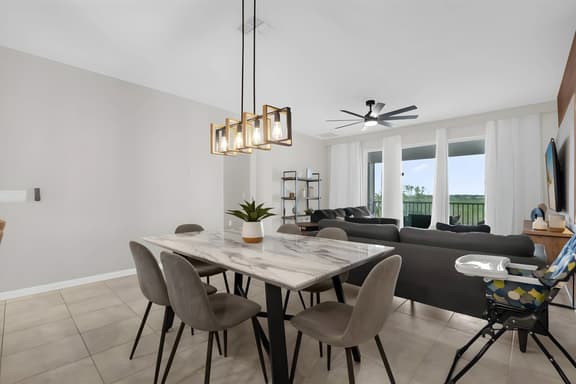 3 Bedrooms / 2 Bathrooms / Champions Gate (1163DL)