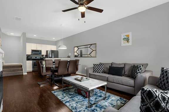 3 Bedrooms / 2 Bathrooms/ West Lucaya (8902SD)