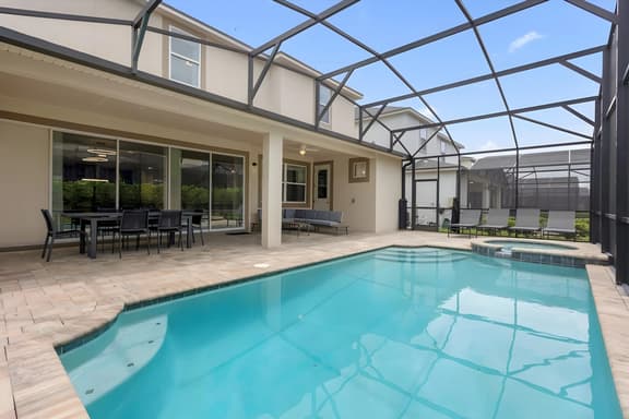 9 Bedrooms / 6.5 Bathrooms / Solara (1860 SP)