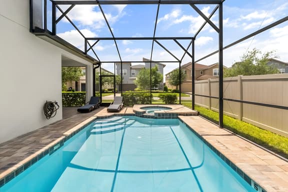 7 Bedrooms / 6.5 Bathrooms / Solara (9041FKTW)
