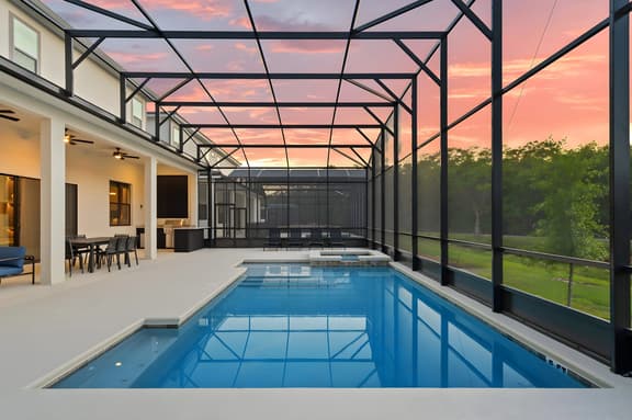 15 Bedrooms / 16.5 Bathrooms / Sonoma (4071SB)