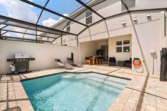 4 Bedrooms / 4.5 Bathrooms/ Solara (2319DS)