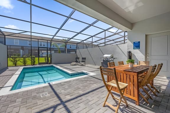 5 Bedrooms / 4.5 Bathrooms / Solterra (7112OL)