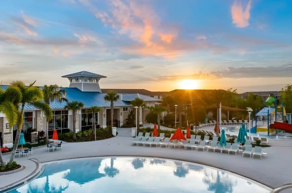 5 Bedrooms / 5 Bathrooms / Windsor Island (130JW)