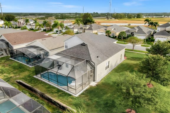5 Bedrooms / 3.5 Bathrooms / Windsor Palms (8017 KP)