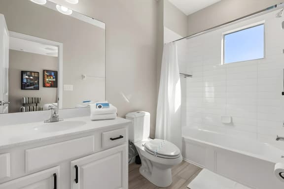 7 Bedrooms/ 7.5 Bathrooms/ Sonoma (3901OA)