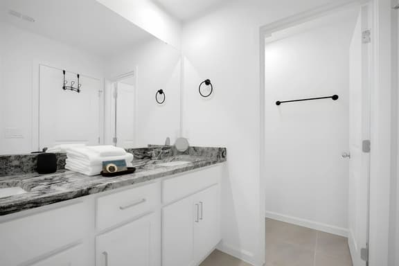 4 Bedrooms / 4.5 Bathrooms/ Solara Resort (2310ZP)