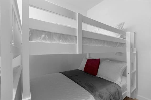 6 Bedrooms/ 5 Bathroom Champions Gate (9107 SH)