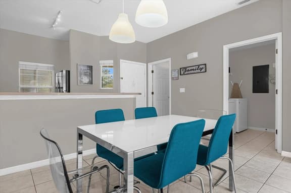 3 Bedrooms / 2.5 Bathrooms / Encantada (3122 YL)