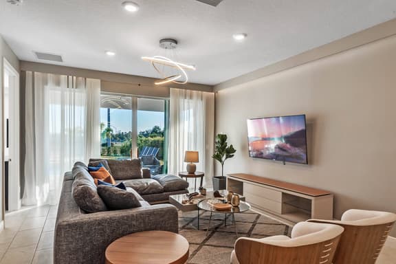 6 Bedrooms/ 6 Bathrooms/ Encore (7767 WD)