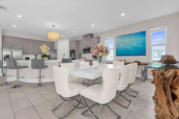 10 Bedrooms/ 10.5 Bathrooms/ Encore Resort (205SS)