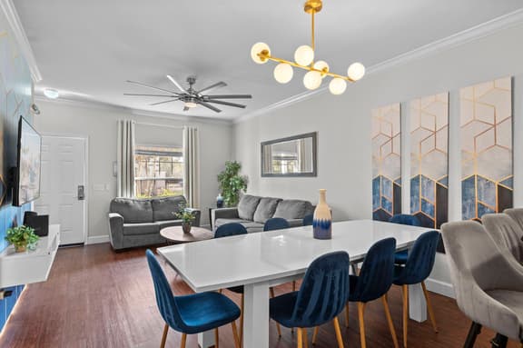 3 Bedrooms / 2 Bathrooms /  Lucaya Village (9-103)
