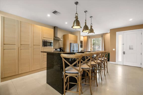 4 Bedrooms/4.5 Baths/ Magic Village Yards (7633RD)